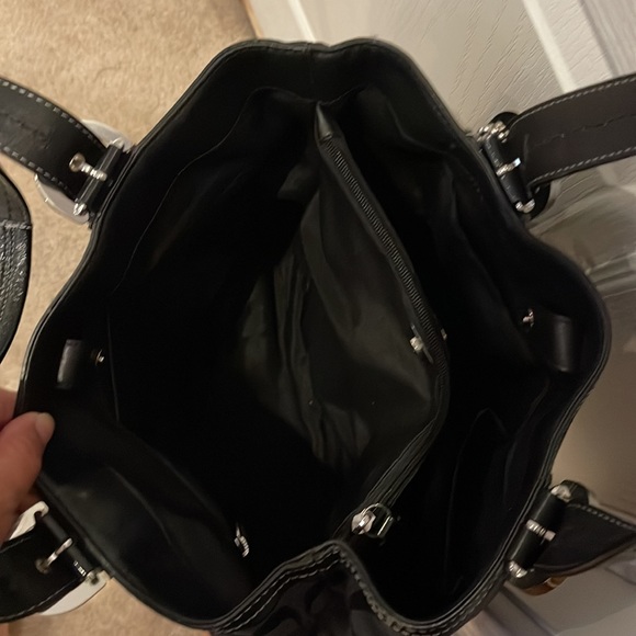 COACH black signature handbag, gently used - Picture 6 of 9